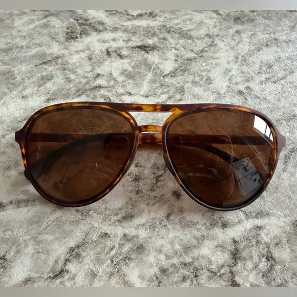 Goodr Mach G Tortoiseshell Men’s Aviator Sunglasses - Brown Lenses - Picture 1 of 8